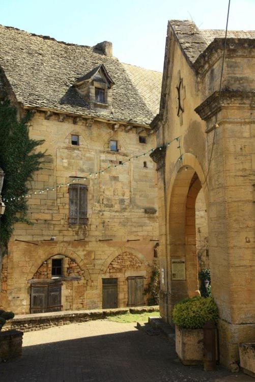 Petite Maison En Pierre Au Coeur Du Perigord Noir Salignac Eyvigues Eksteriør billede