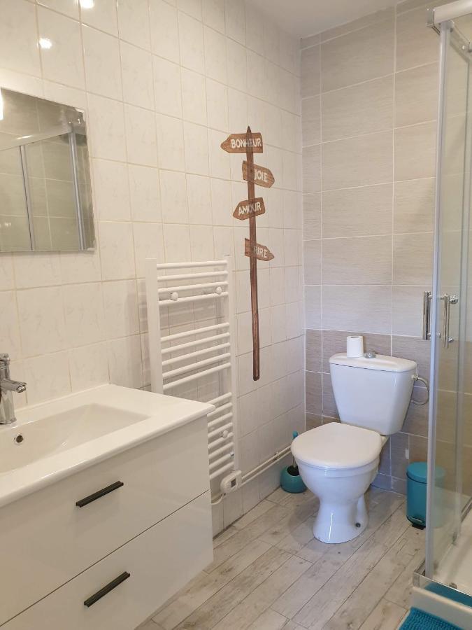 Petite Maison En Pierre Au Coeur Du Perigord Noir Salignac Eyvigues Eksteriør billede
