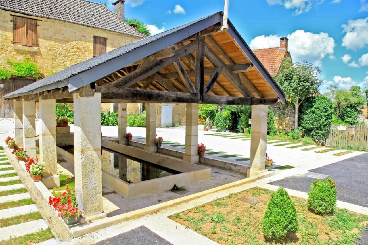 Petite Maison En Pierre Au Coeur Du Perigord Noir Salignac Eyvigues Eksteriør billede