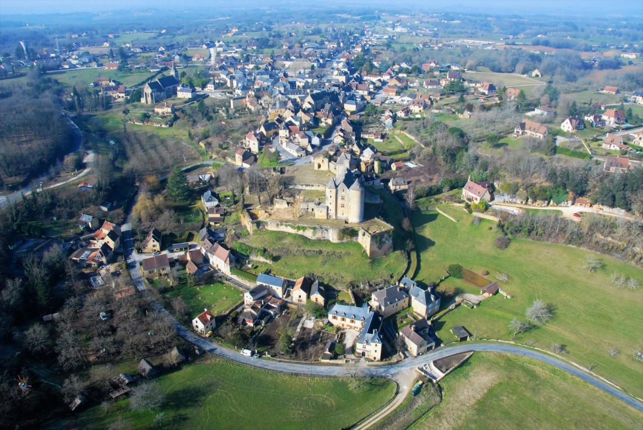 Petite Maison En Pierre Au Coeur Du Perigord Noir Salignac Eyvigues Eksteriør billede