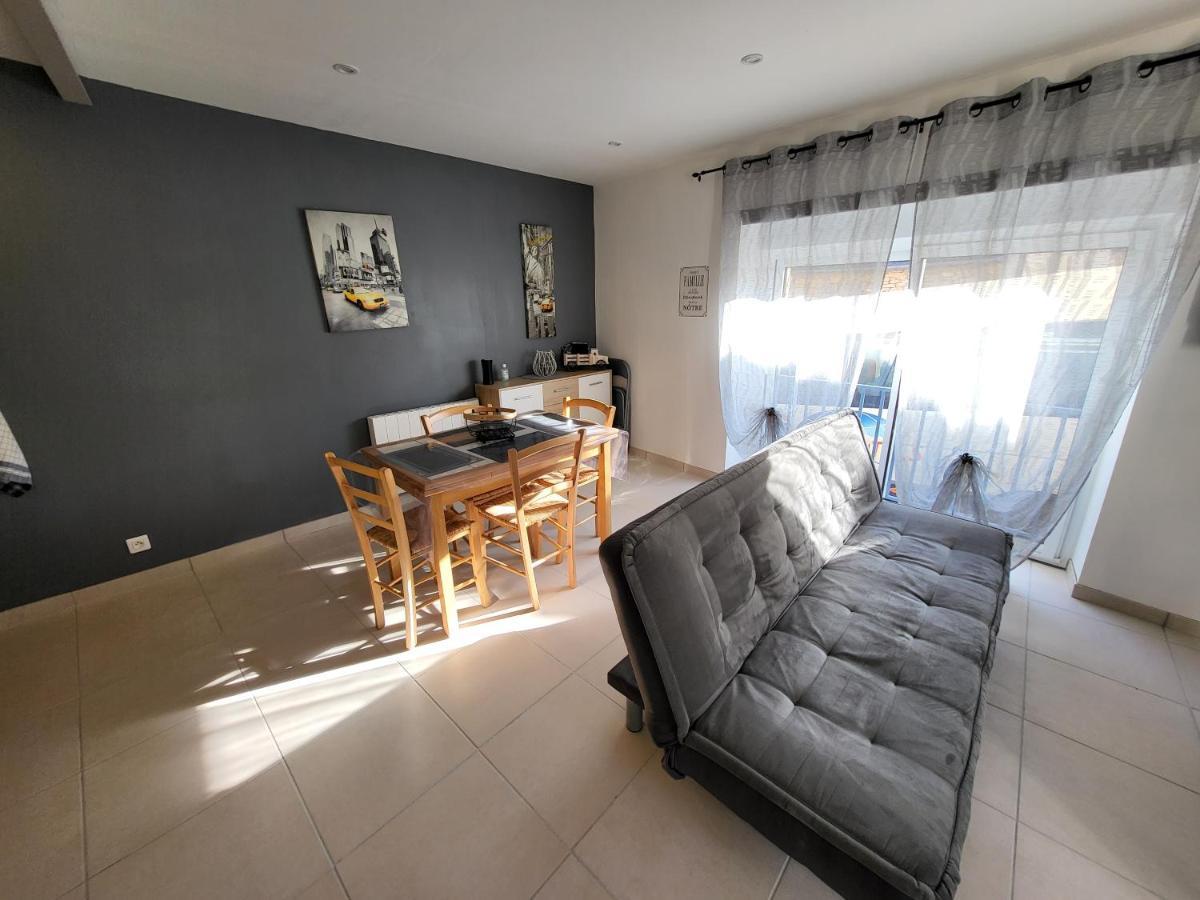 Petite Maison En Pierre Au Coeur Du Perigord Noir Salignac Eyvigues Eksteriør billede
